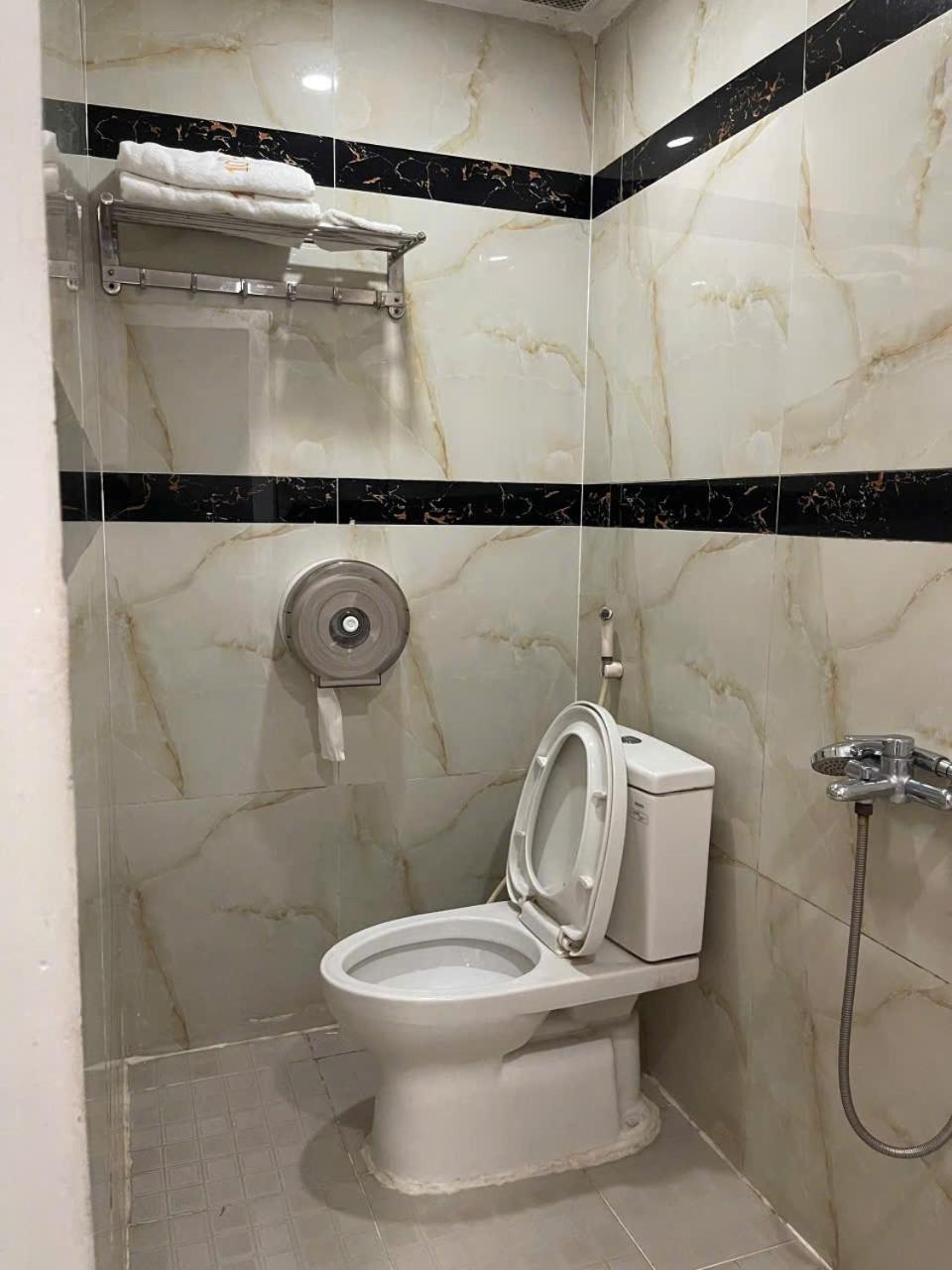 10H Hotel مدينة هوشي منه المظهر الخارجي الصورة